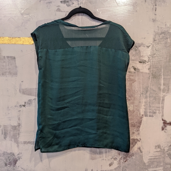 Club Monaco XS Emerald Green Blouse / Tee - Picture 2 of 3